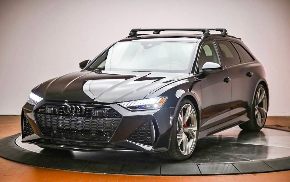 2021 Audi RS6 - Avant Wagon 4D