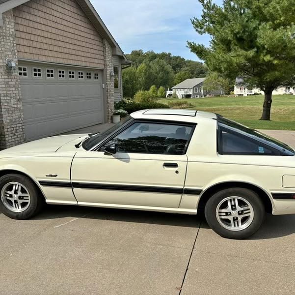 1983 Mazda rx-7 gs