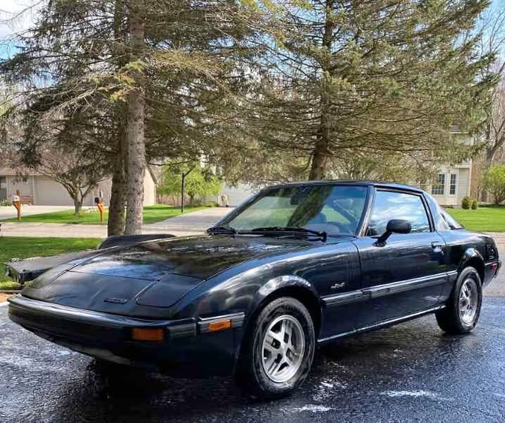 1982 Mazda rx7 (racing beat exhaust 95k)