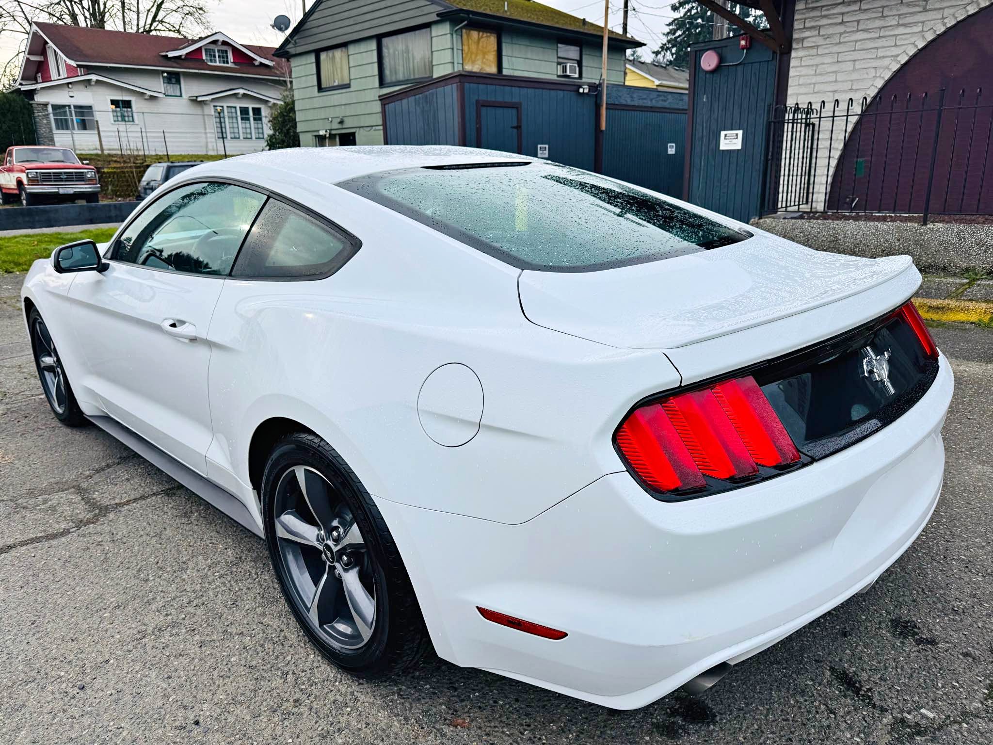 2015 Ford Mustang - V6 Coupe 2D