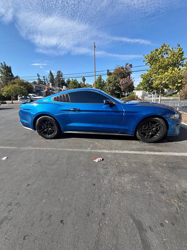 2018 Ford Mustang - Ecoobost