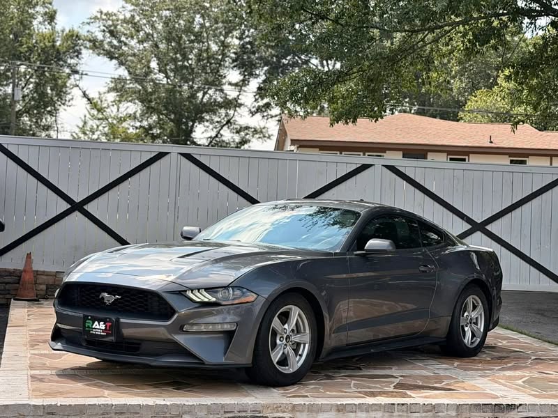 2021 Ford Mustang EcoBoost