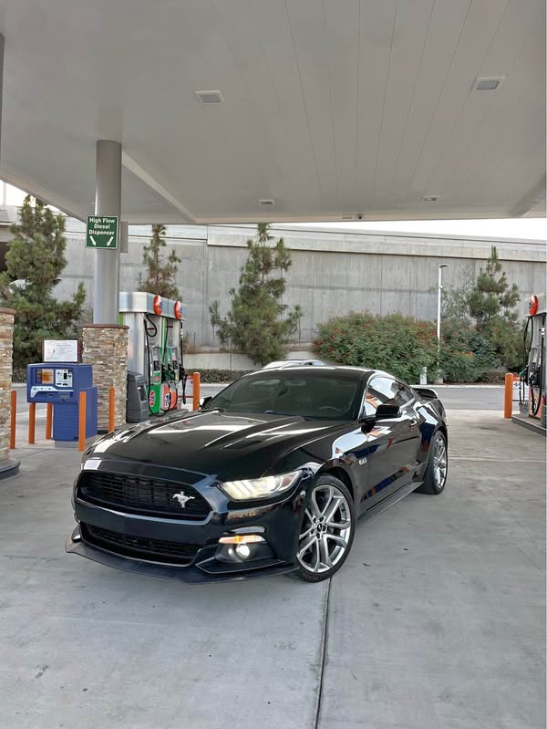 2017 Ford Mustang - California Special Premium