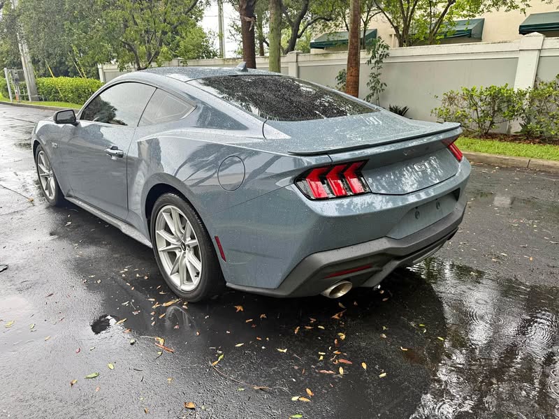 2024 Ford Mustang - GT