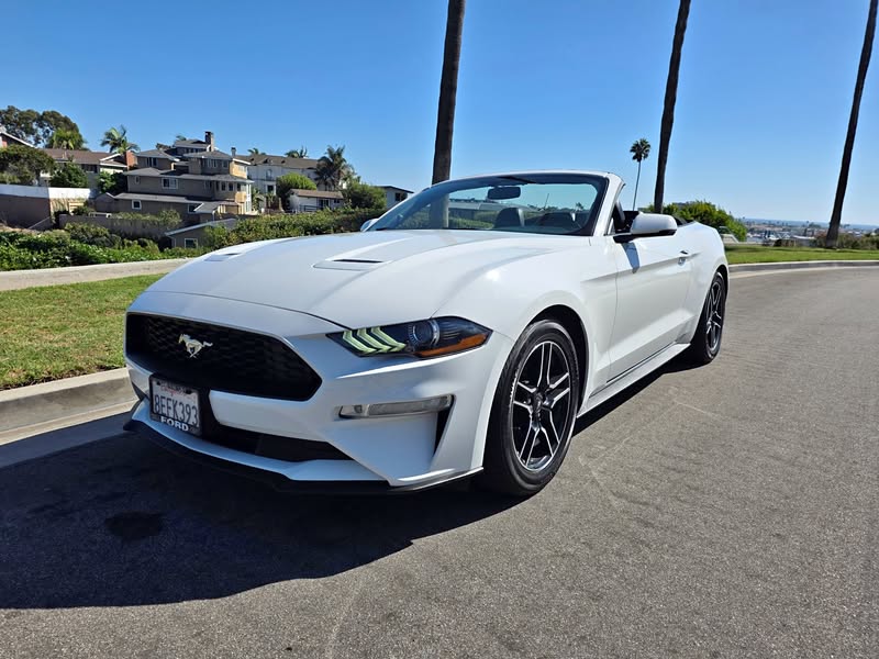 2018 Ford Mustang EcoBoost Premium - Convertible - Clean Title - Recently Serviced