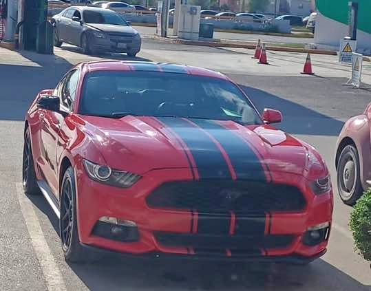 2015 Ford Mustang - Ecoboost premium