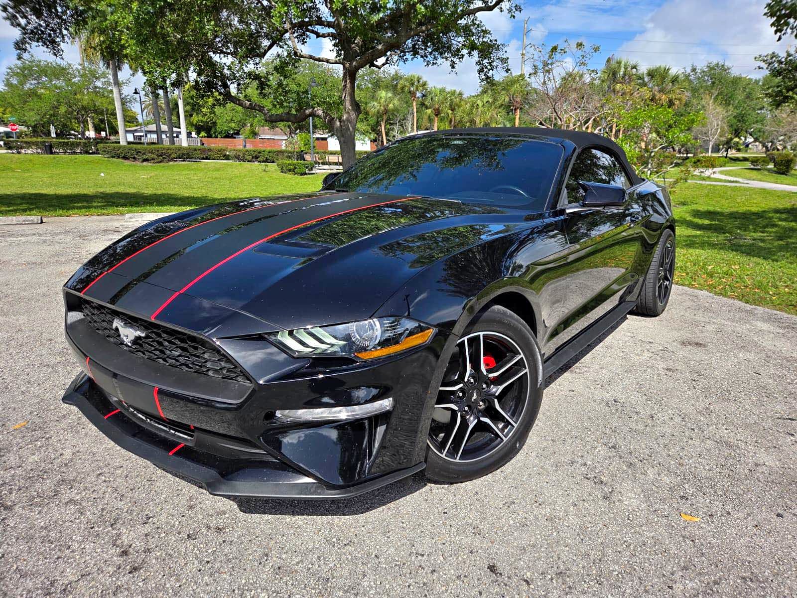 2023 FORD MUSTANG ECOBOOST PREMIUM