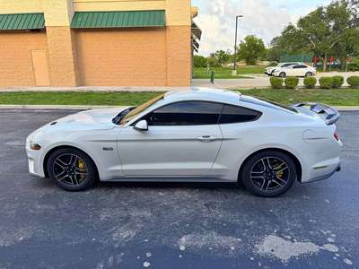 2019 Ford Mustang GT  - 5.0 V8 RWD