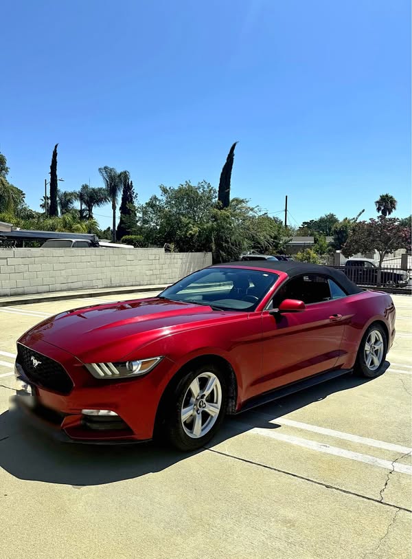 2017 Ford Mustang - Convertible 2D