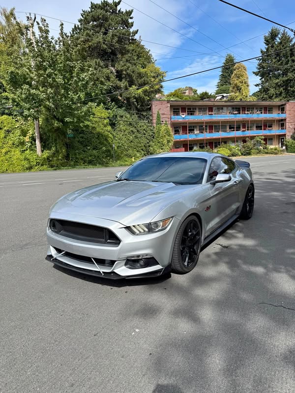 2016 Ford Mustang - GT Premium Coupe 2D