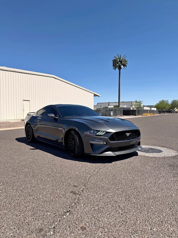 2020 Ford Mustang - GT