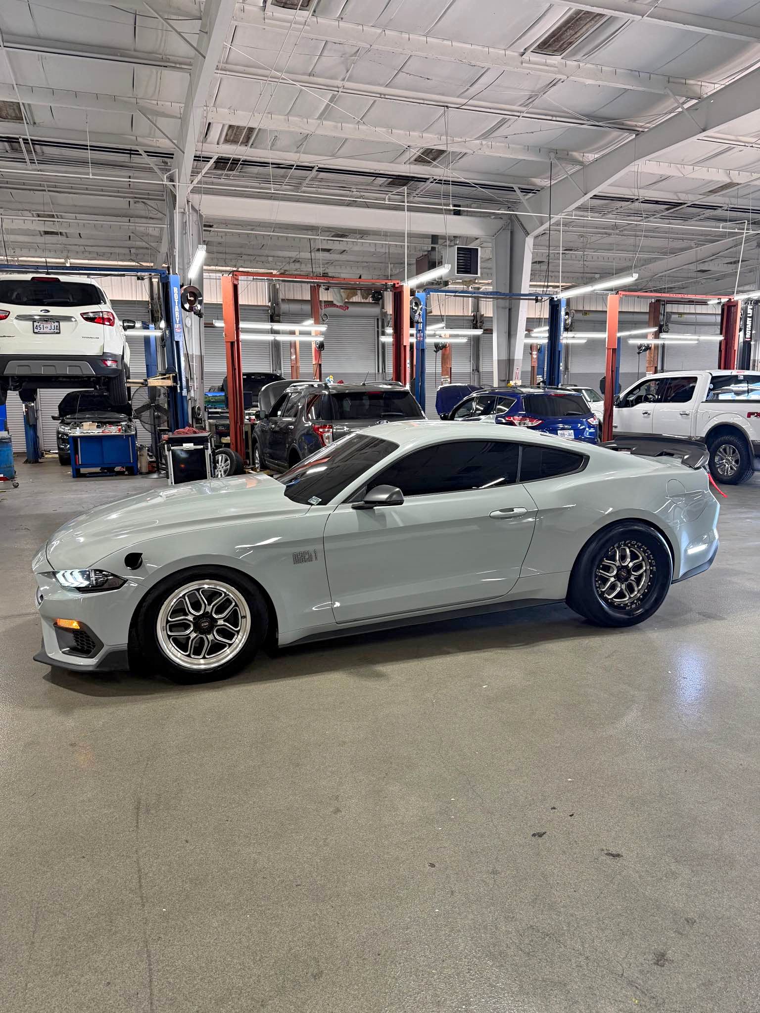 2021 Ford Mustang - Mach 1