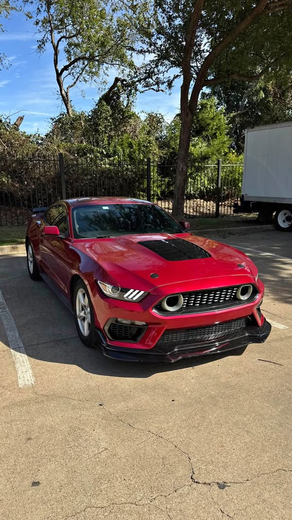 2017 Ford Mustang - V6 Premium Coupe 2D