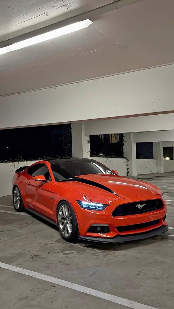 2016 Ford Mustang - GT Premium Coupe 2D