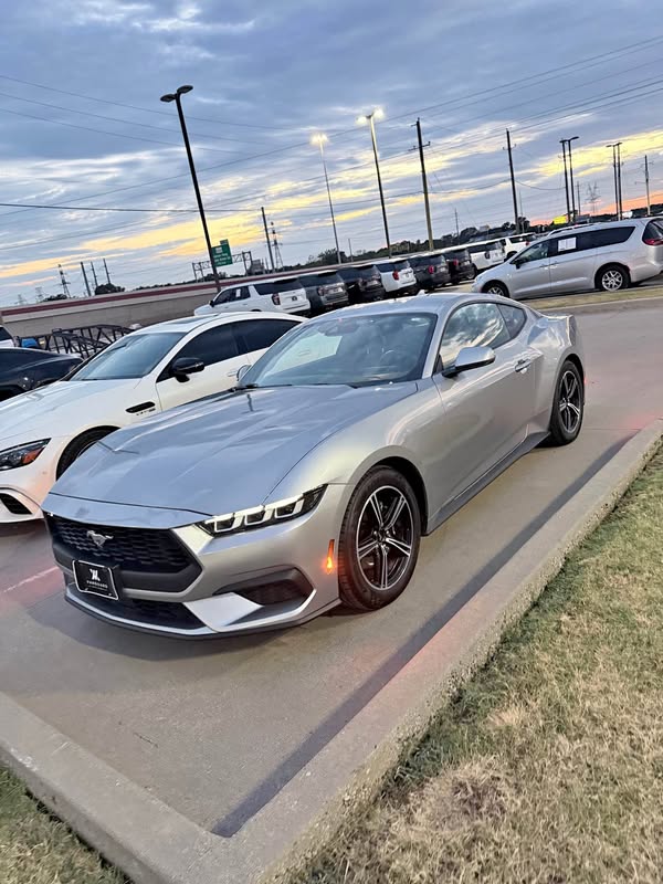 2024 Ford Mustang - Ecoboost