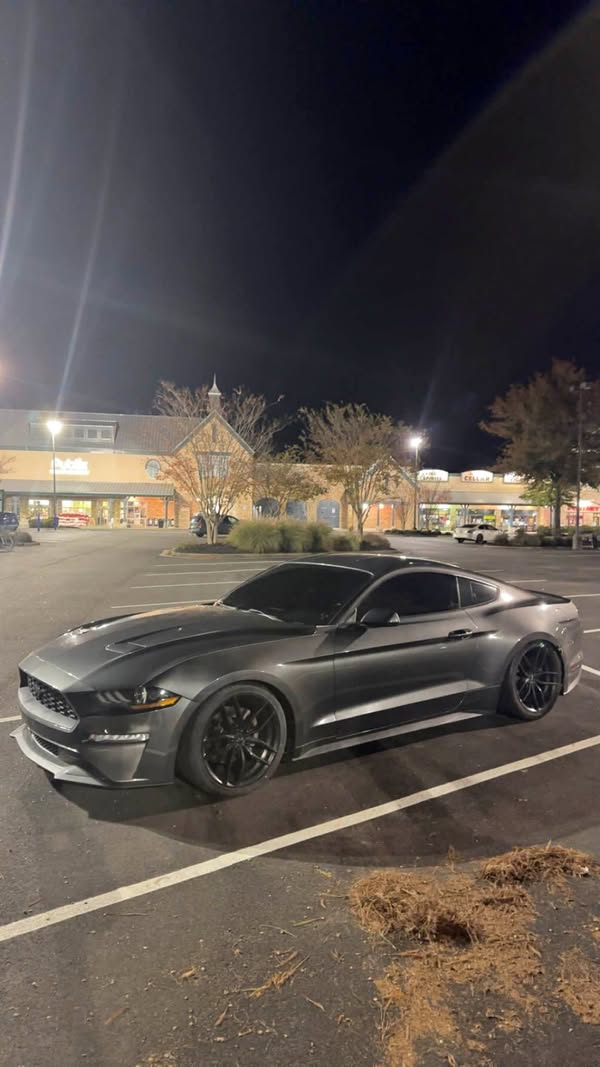2018 Ford Mustang - Eco-Boost