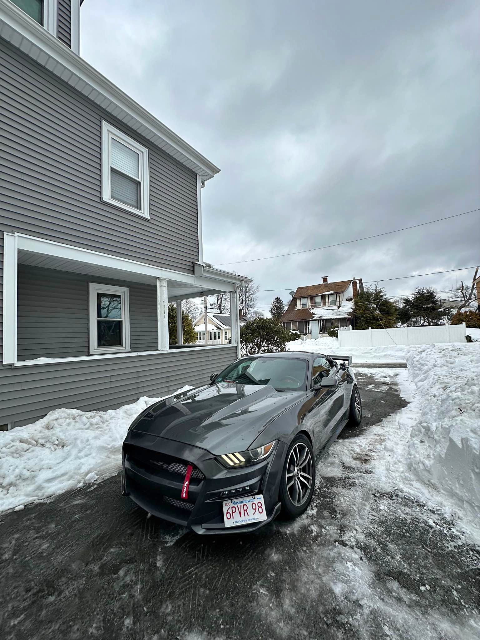 2016 Ford Mustang - Eco boost