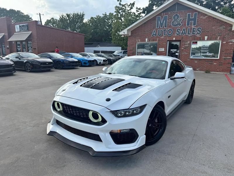 2017 Ford Mustang GT Premium Coupe 2D