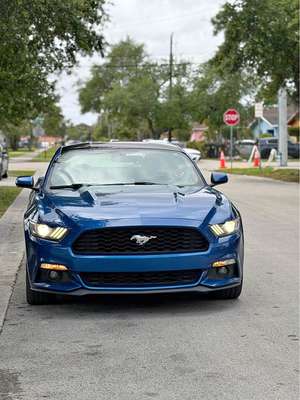2017 Ford Mustang - Ecoboost