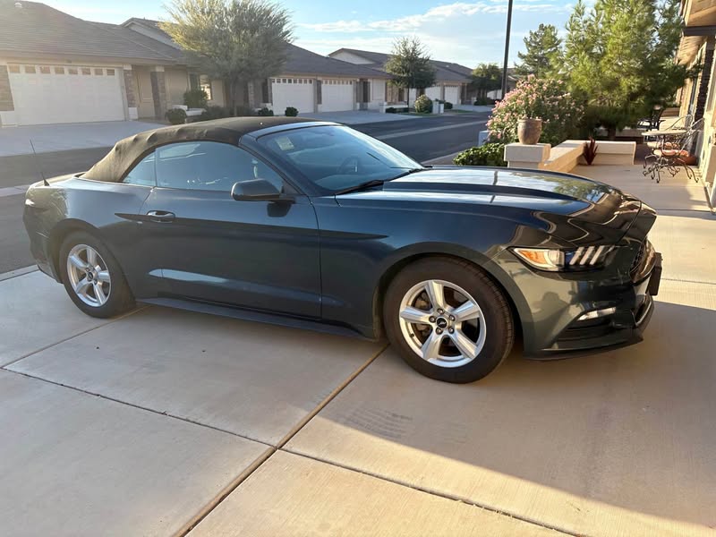 2015 Ford Mustang - Convertible 2D