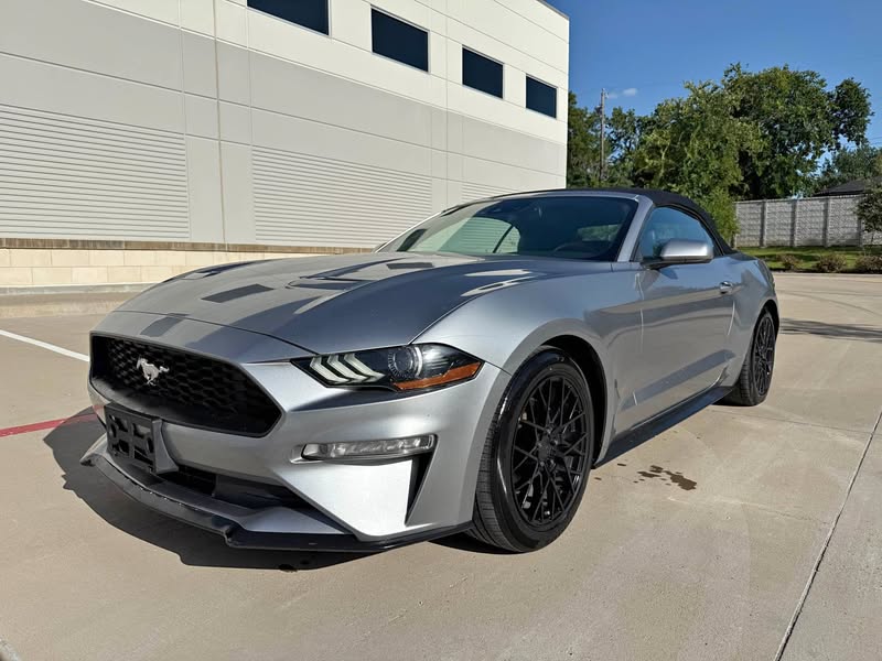 2021 Ford Mustang - Convertible