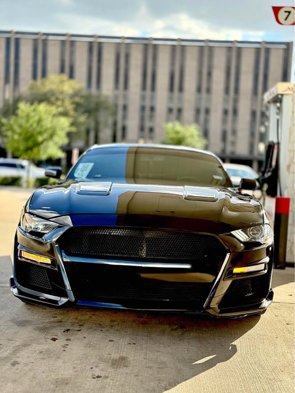 2020 Ford Mustang - EcoBoost Premium Coupe 2D