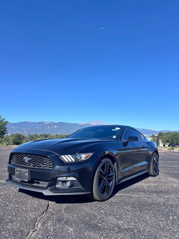 2016 Ford Mustang - V6