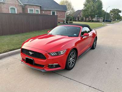2017 Ford Mustang - Eco boost