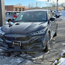 2023 Ford MUSTANG MACH E