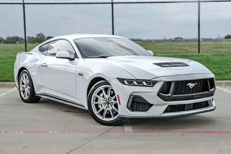 2024 Ford Mustang GT Premium Coupe Rear-Wheel Drive