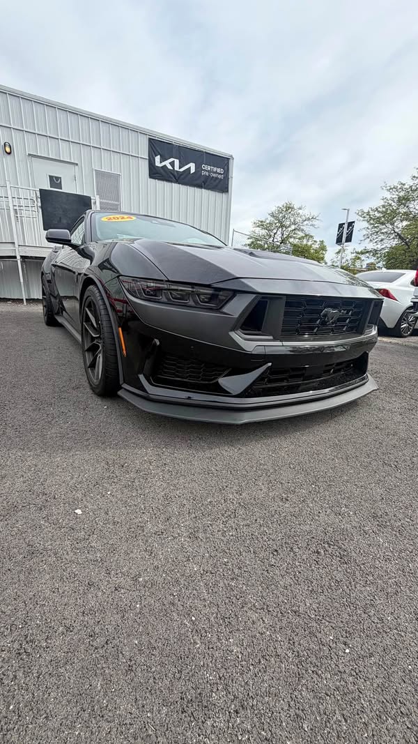 2024 Ford Mustang Dark Horse