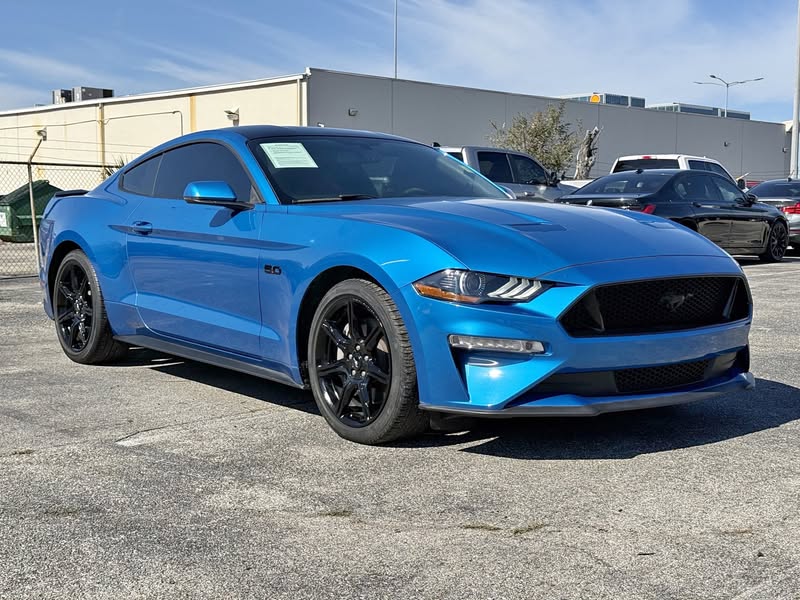 2019 Ford Mustang  \ud83e\udd18 21405 Miles