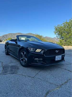 2015 Ford Mustang - Convertible 2D