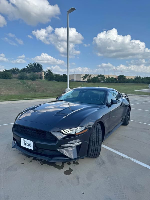 2022 Ford Mustang - Ecoboost Premium