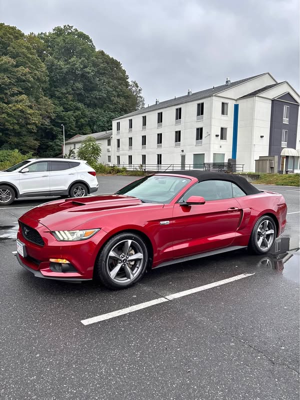 2015 Ford Mustang - V6 Convertible 2D