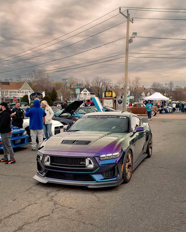 2024 Ford Mustang - RTR spec 3