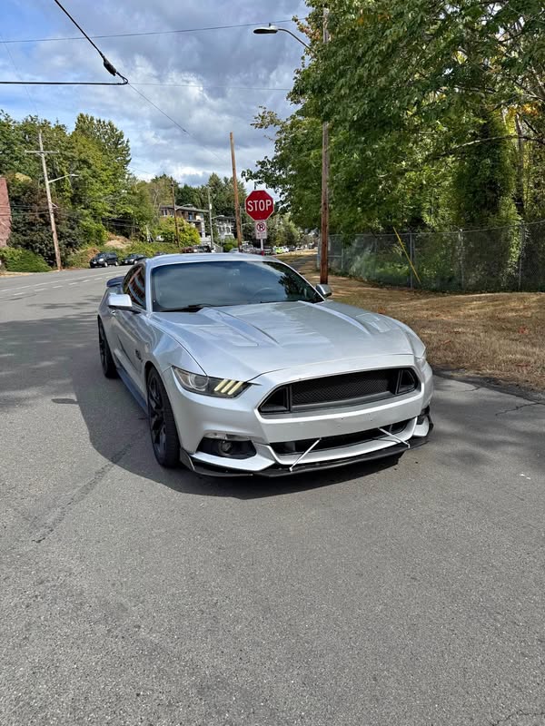 2016 Ford Mustang - GT Premium Coupe 2D