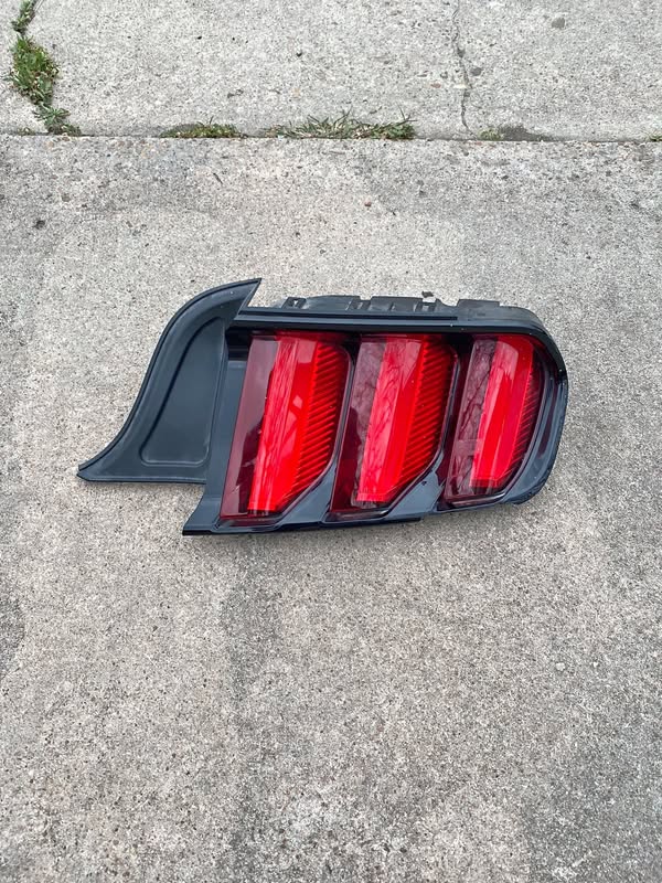 2015-2021- Ford Mustang Taillight