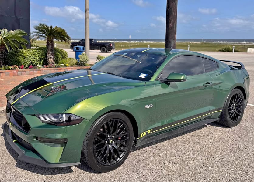 2022 Ford Mustang - GT Premium Coupe 2D