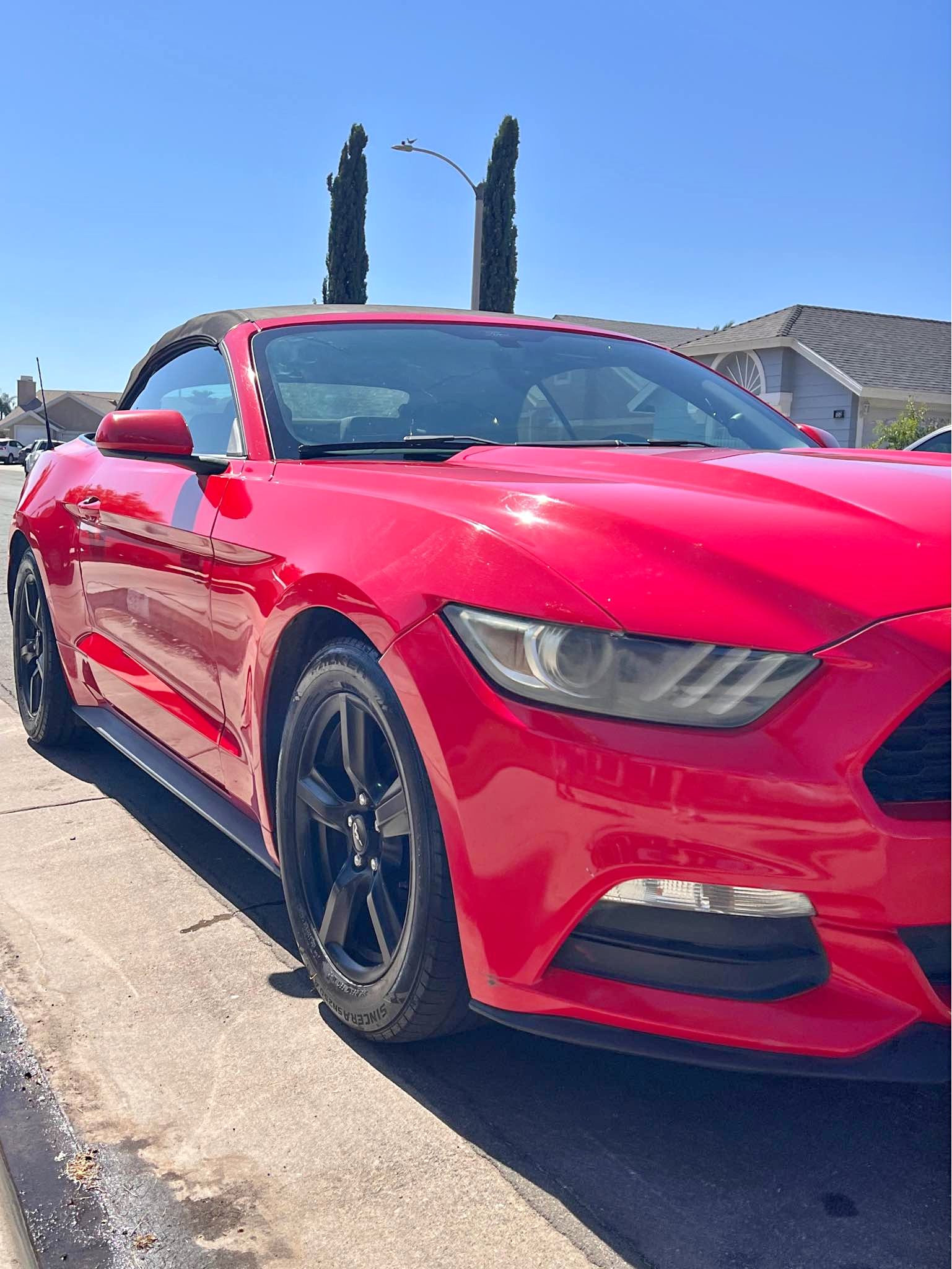 2015 Ford Mustang - V6