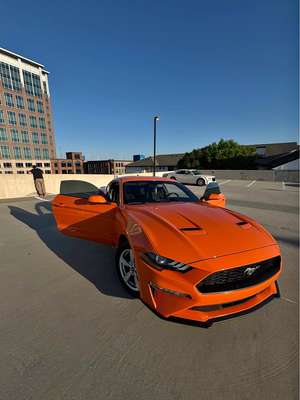 2020 Ford Mustang - Base ecoboost