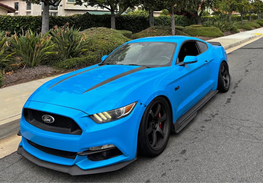 2017 Ford Mustang - GT Premium Coupe 2D