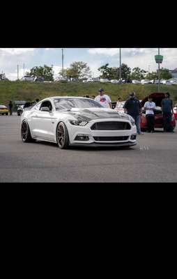 2017 Ford Mustang - Gt premium