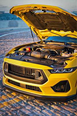 2024 Ford Mustang - RtR spec 3