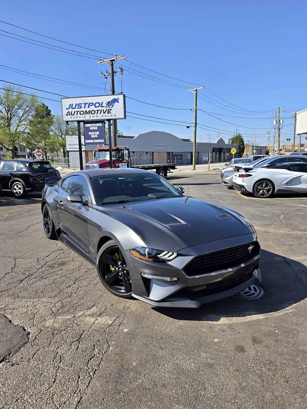 2020 Ford Mustang - Ecoboost Premium