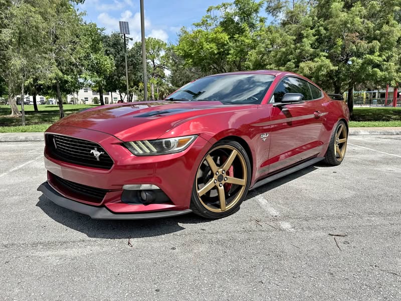 2017 Ford Mustang - GT Deluxe Coupe 2D