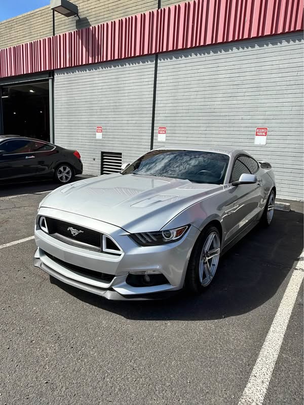 2017 Ford Mustang - Gt