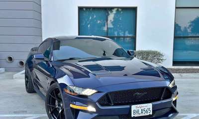 2018 Ford Mustang - Black