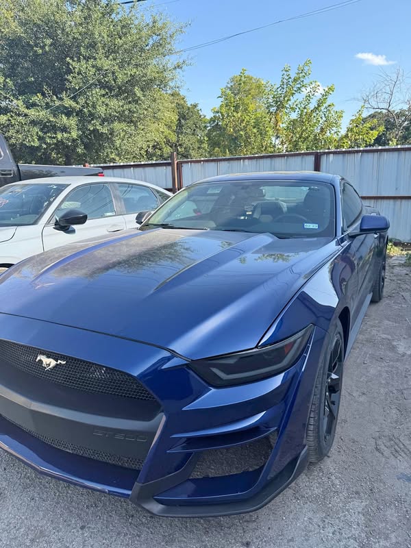 2016 Ford Mustang - V6