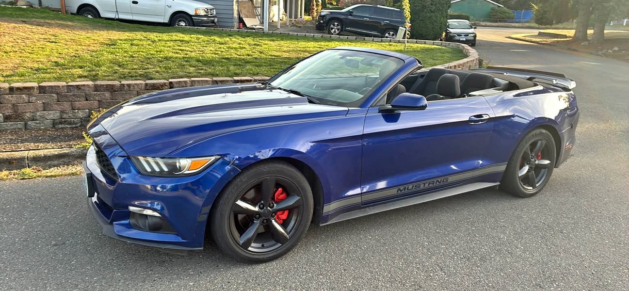 2016 Ford Mustang - Convertible 2D